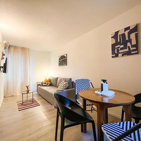 Cobalt - Check In H24 - Wifi Villeurbanne